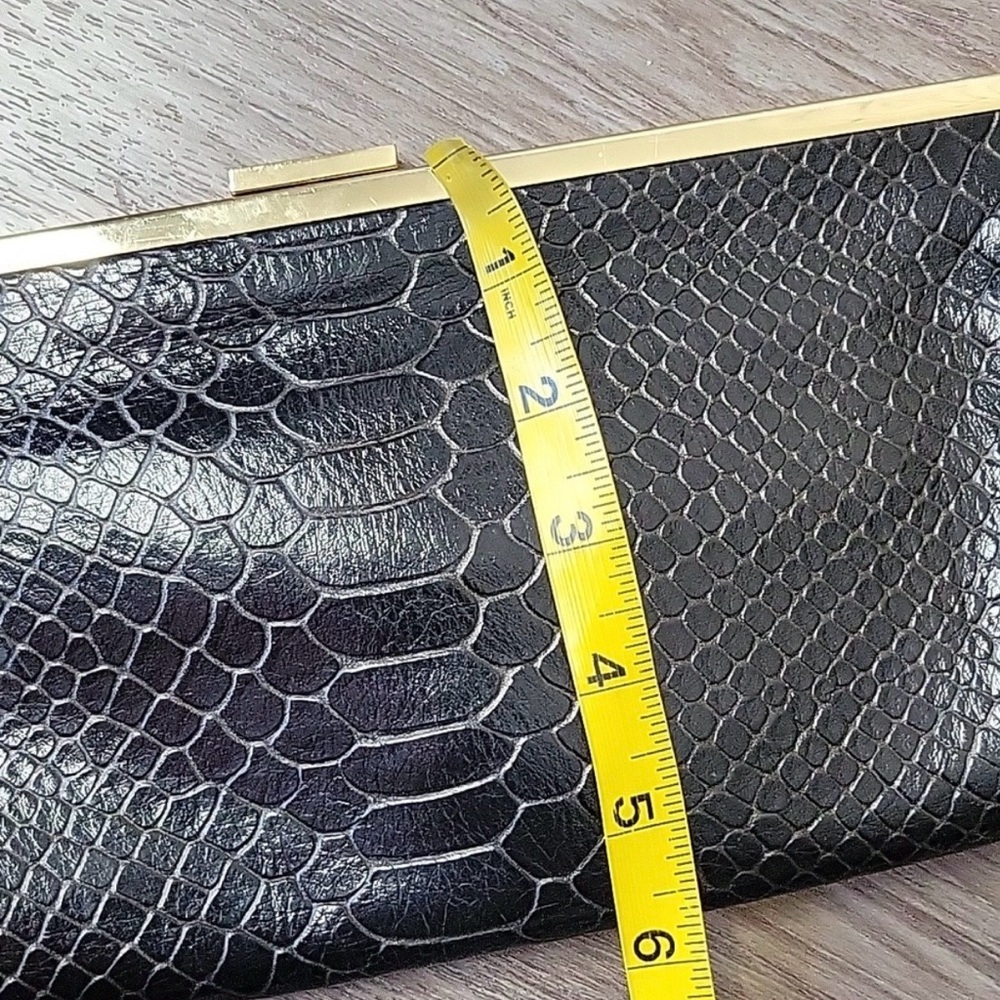 Hobo International Snakeskin Python Embossed Clut… - image 8